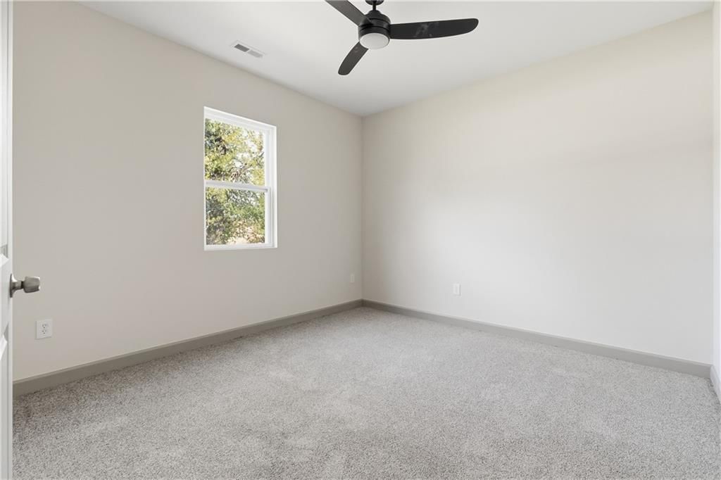706 Pacific Avenue — photo 36