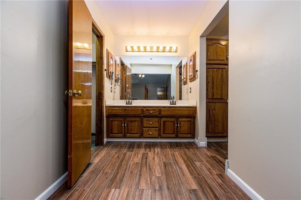 16019 Cordell Road — photo 17