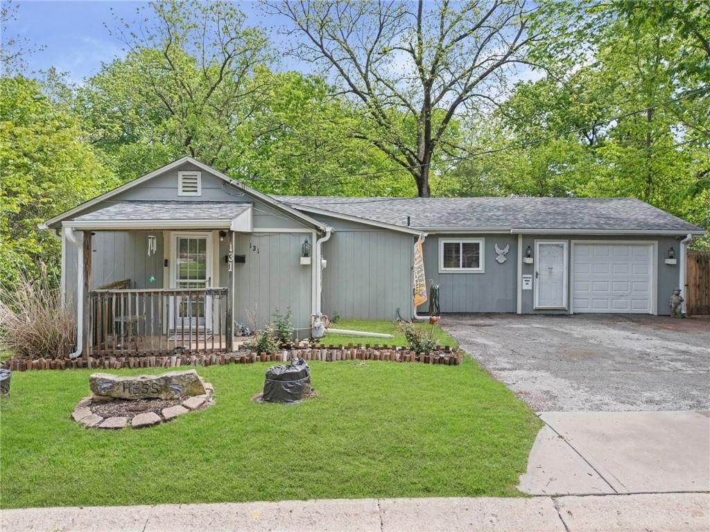 131 N Garfield Avenue — photo 8