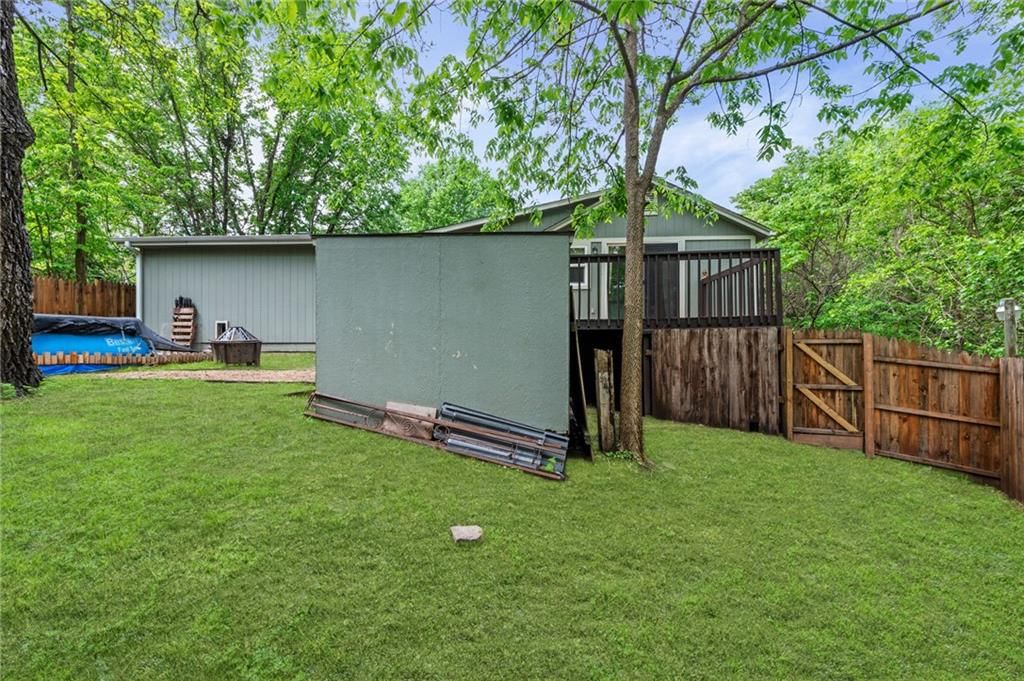 131 N Garfield Avenue — photo 38
