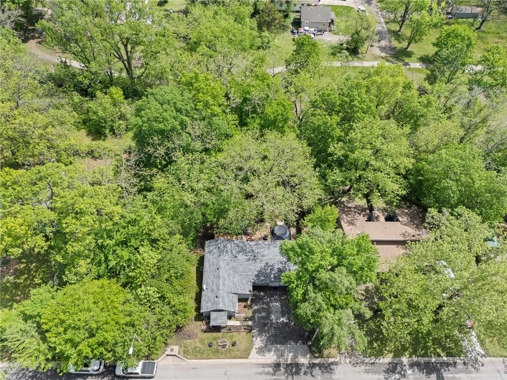 131 N Garfield Avenue — photo 52