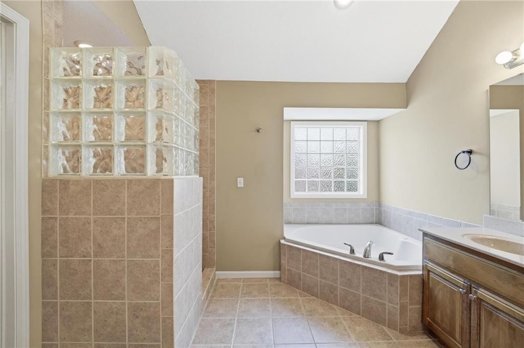 5201 W 164th Street — photo 37