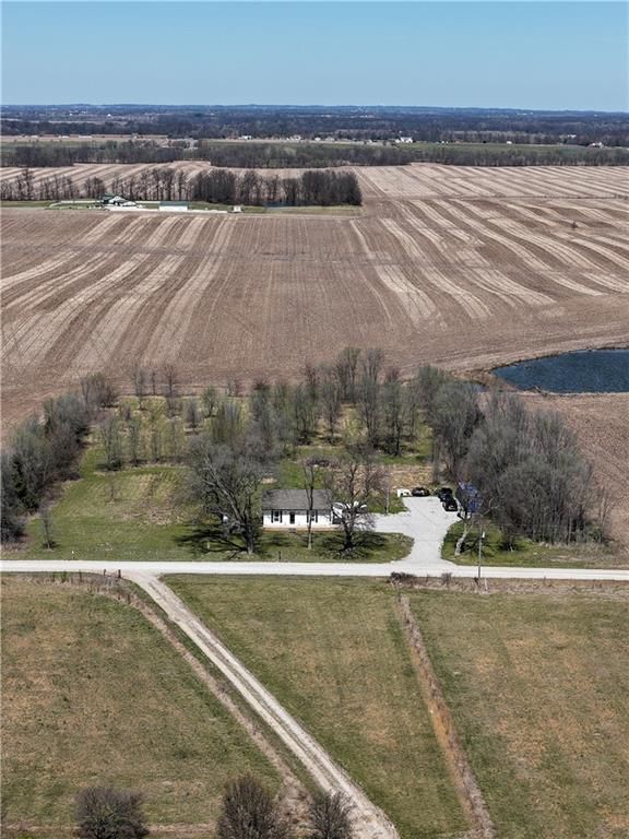 690 NE County Rd 15504 Road — photo 5