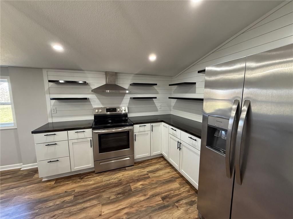690 NE County Rd 15504 Road — photo 12