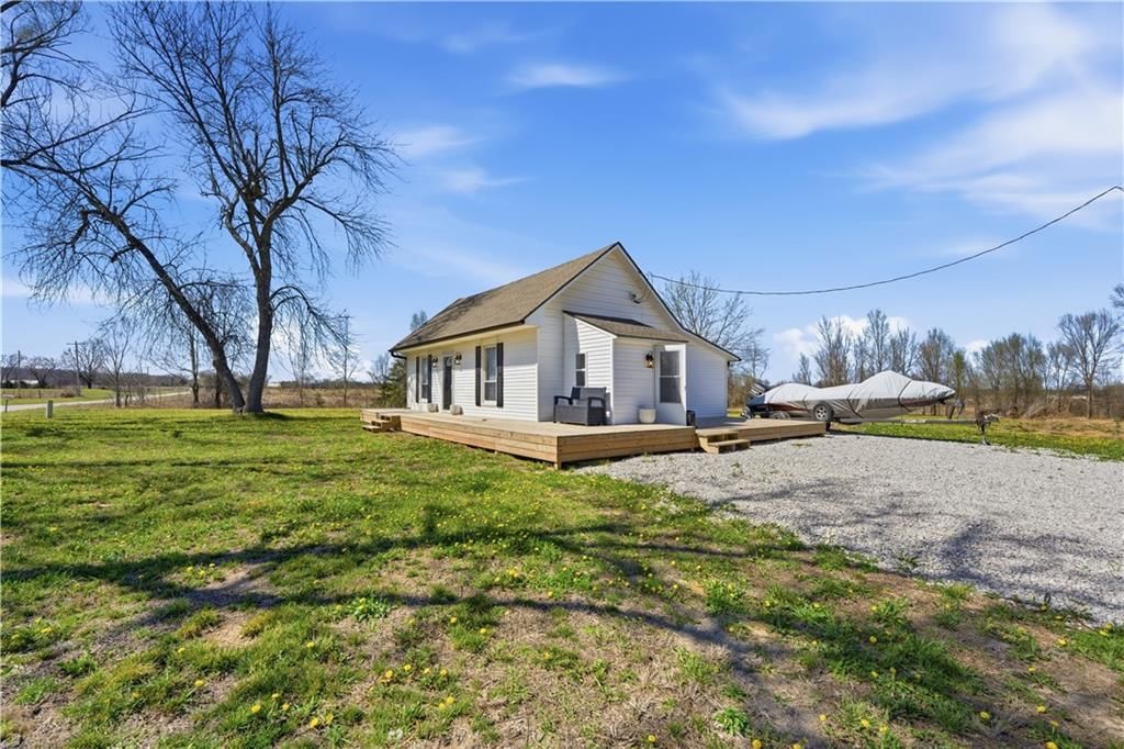 690 NE County Rd 15504 Road — photo 25