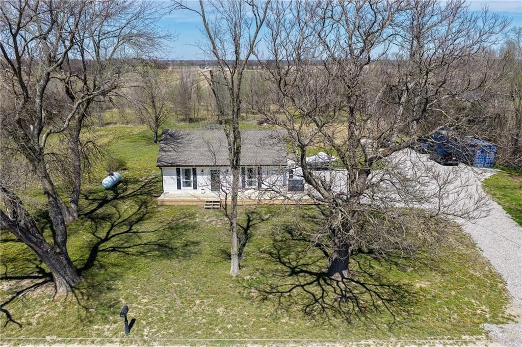 690 NE County Rd 15504 Road — photo 27