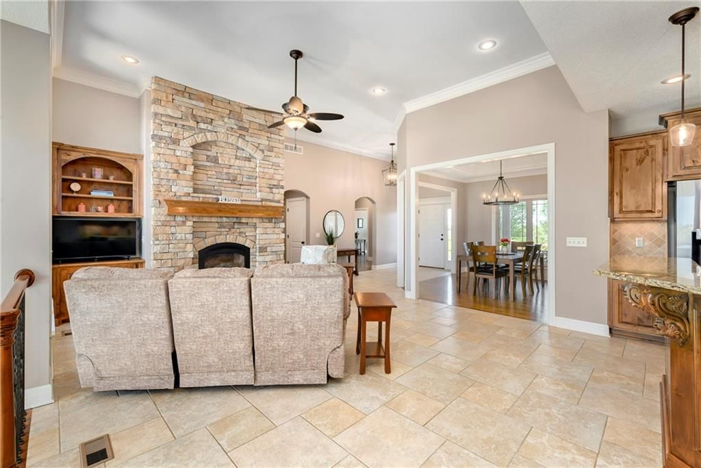 15006 Leavenworth Road — photo 20