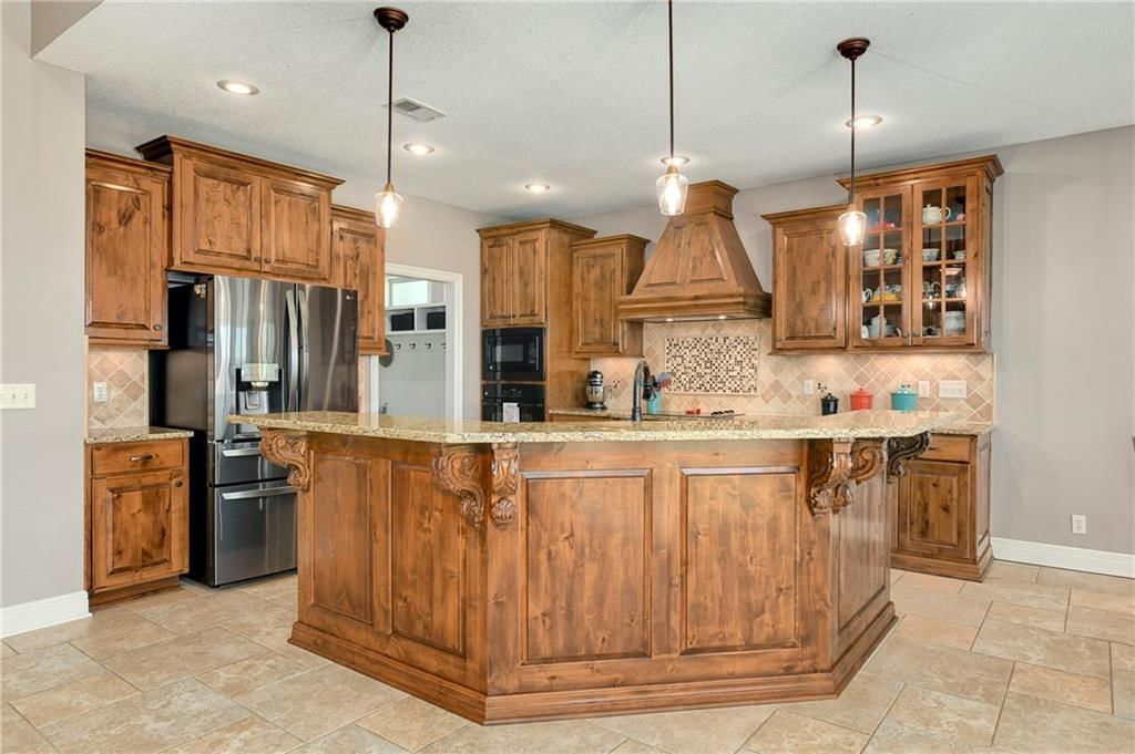15006 Leavenworth Road — photo 23