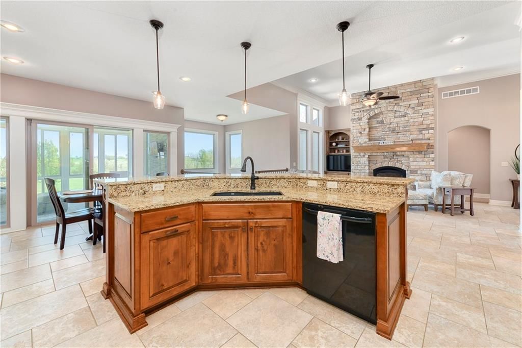 15006 Leavenworth Road — photo 26