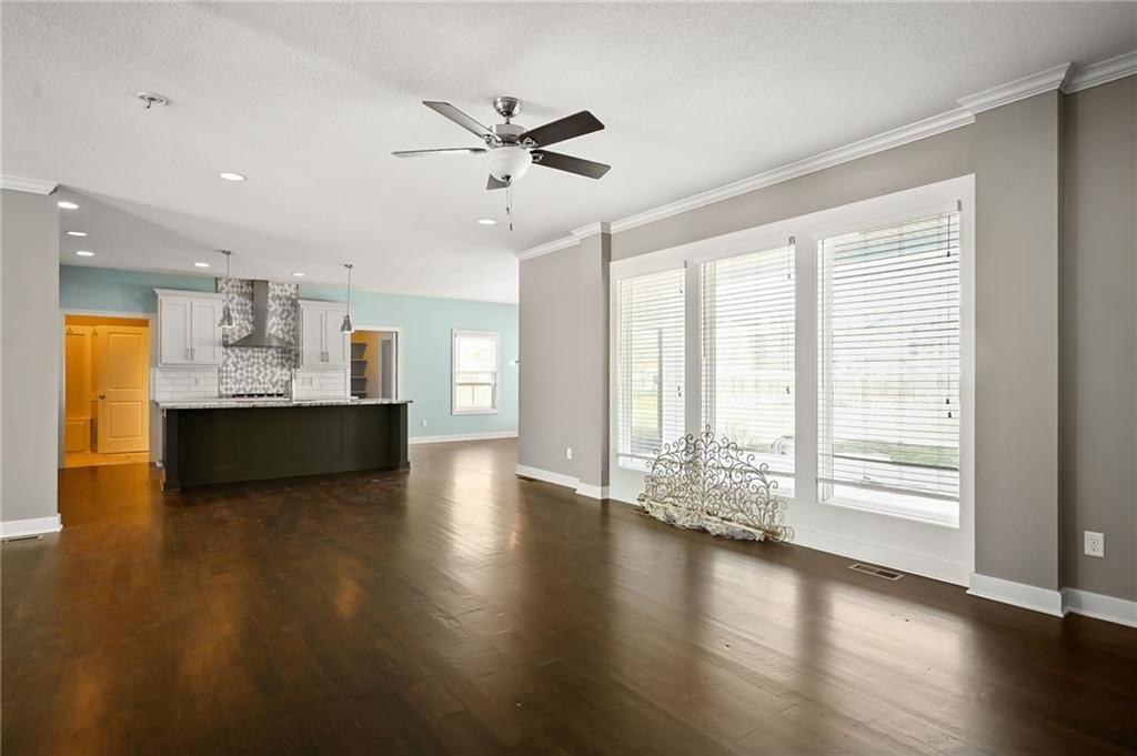 16210 Kentucky view Drive — photo 11