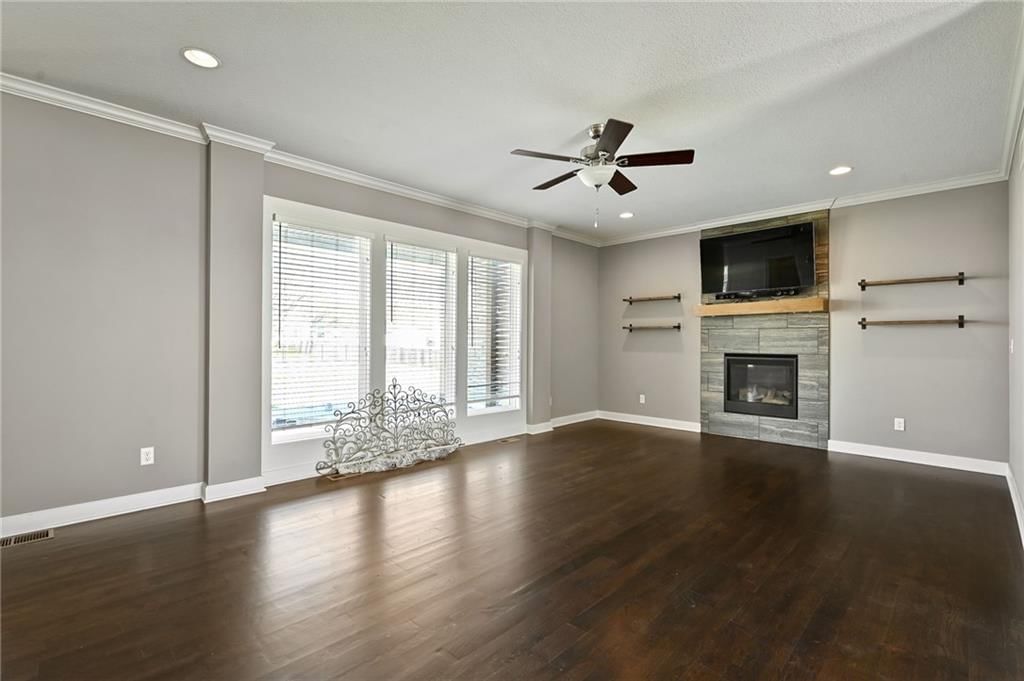 16210 Kentucky view Drive — photo 12