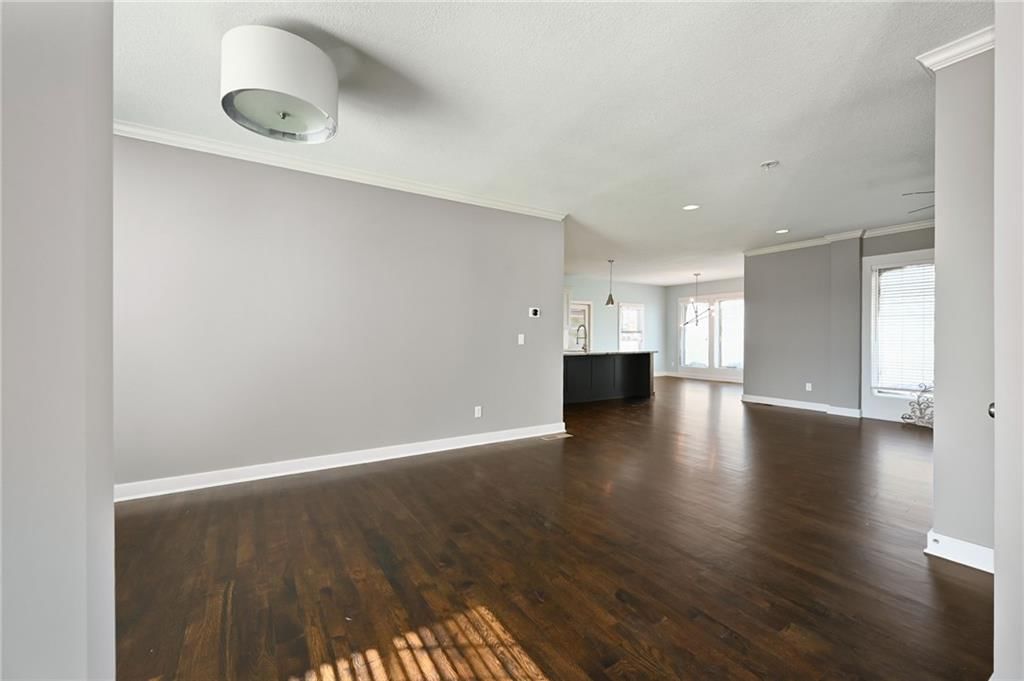 16210 Kentucky view Drive — photo 13