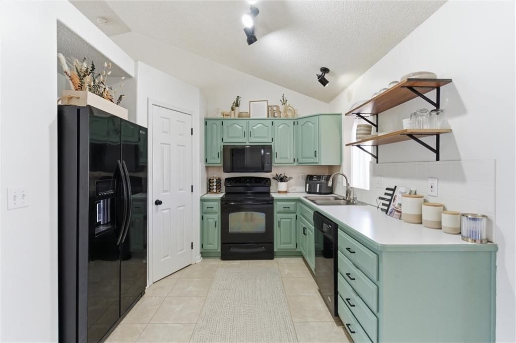 15324 W 148th Terrace — photo 10