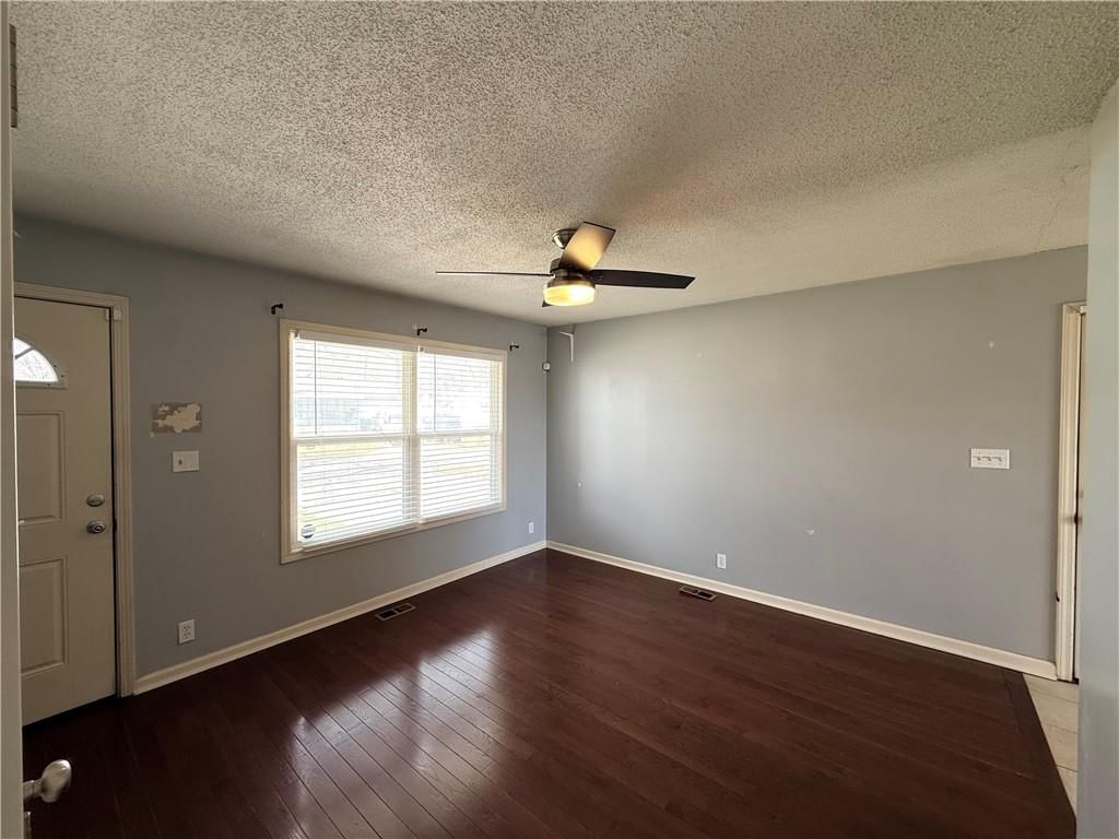 8701 E 92ND Place — photo 4