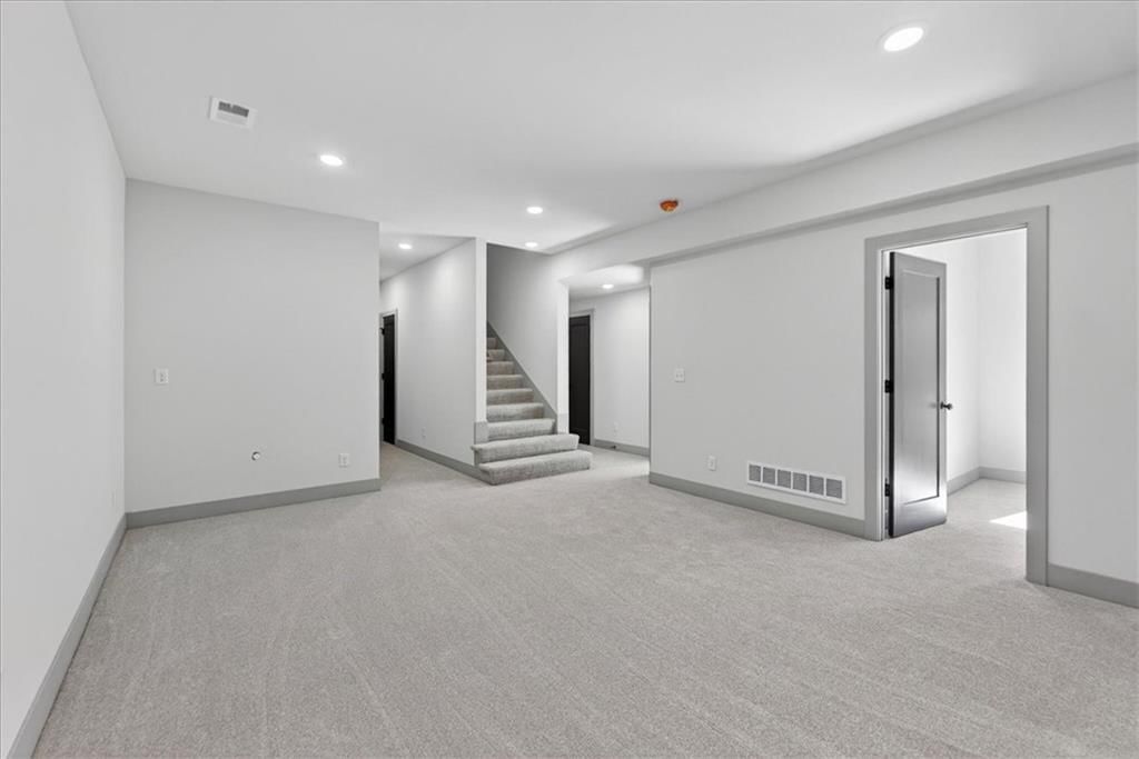 1001 S River View Avenue S — photo 36