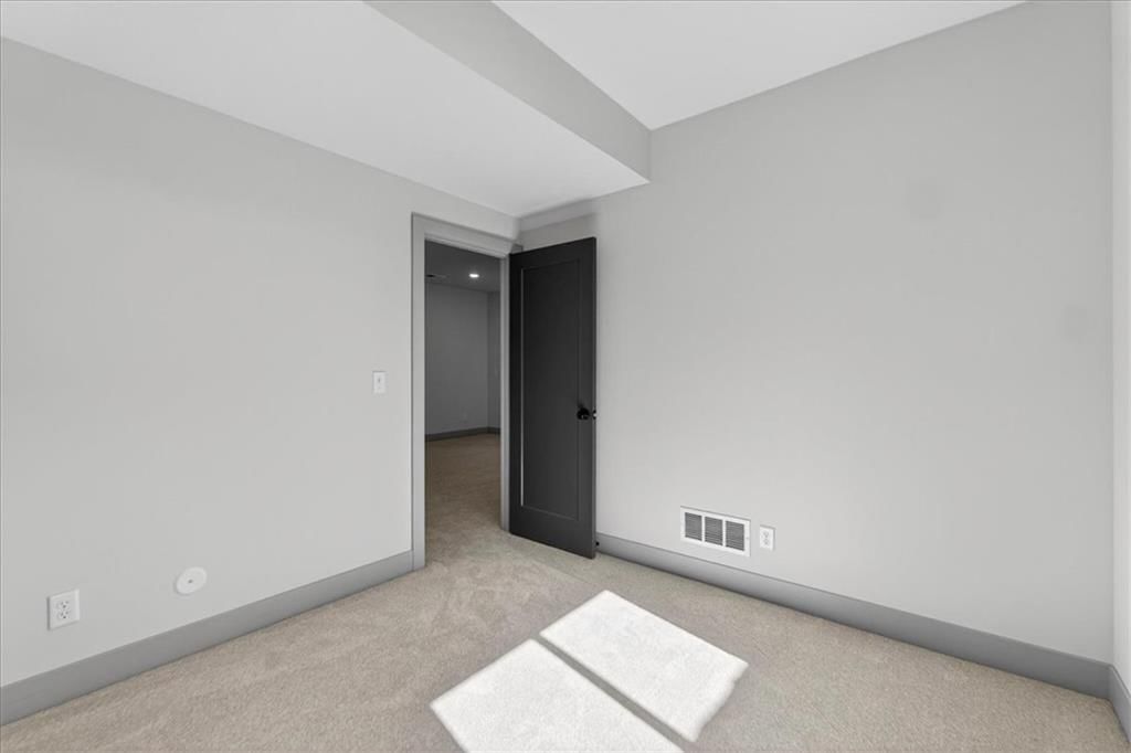 1001 S River View Avenue S — photo 40
