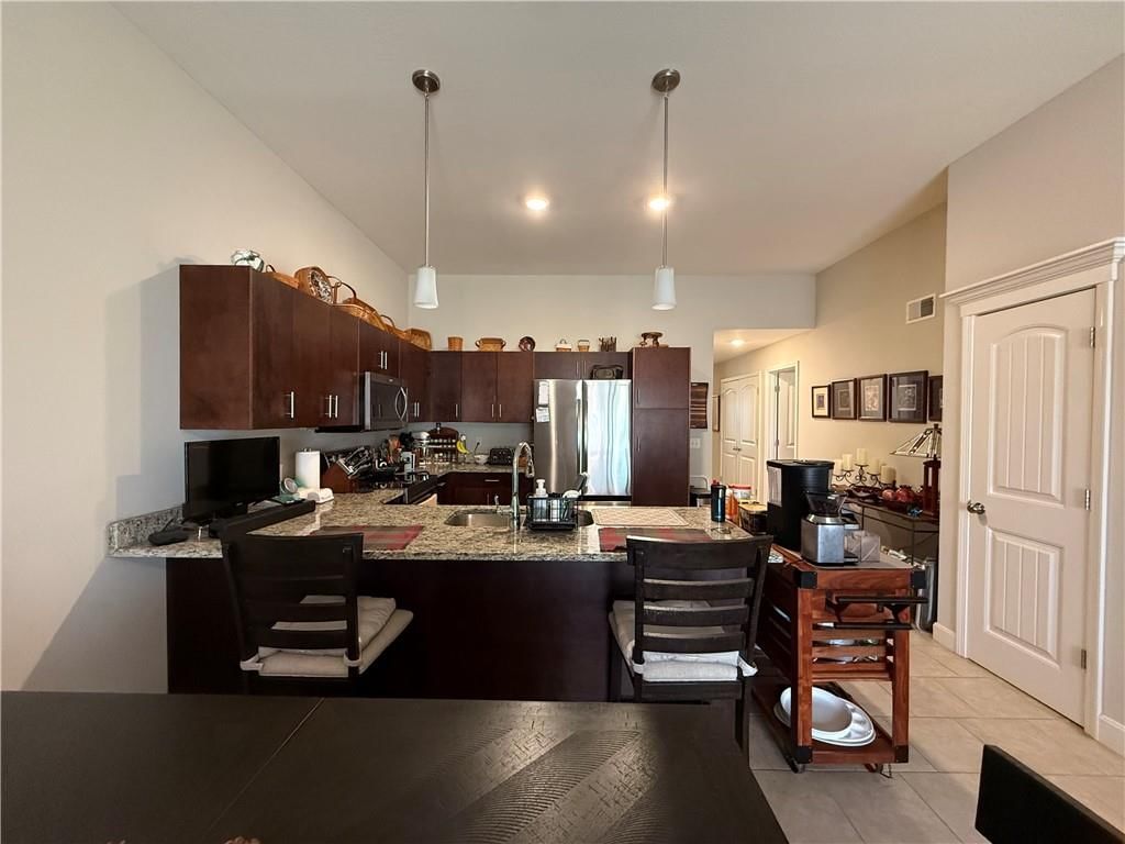 9324-9326 N Robinhood Avenue — photo 5