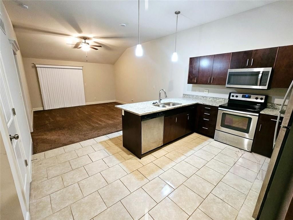 9324-9326 N Robinhood Avenue — photo 16