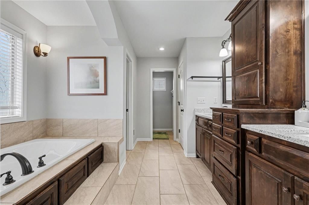 10810 N Virginia Avenue — photo 18