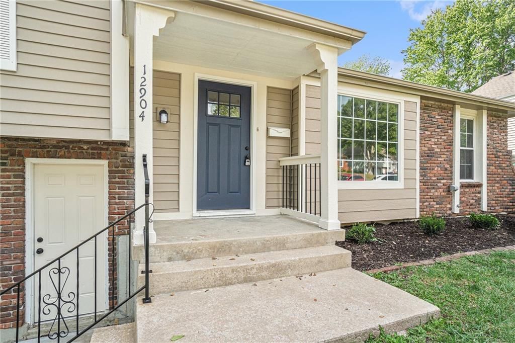 12904 Overhill Avenue — photo 4