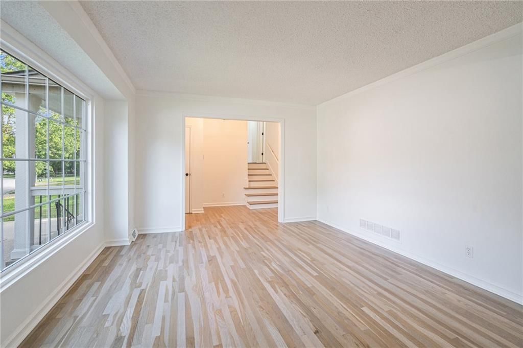 12904 Overhill Avenue — photo 7
