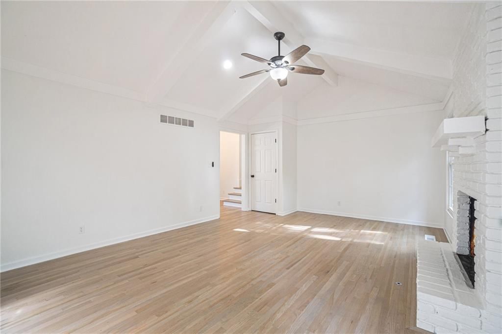 12904 Overhill Avenue — photo 14