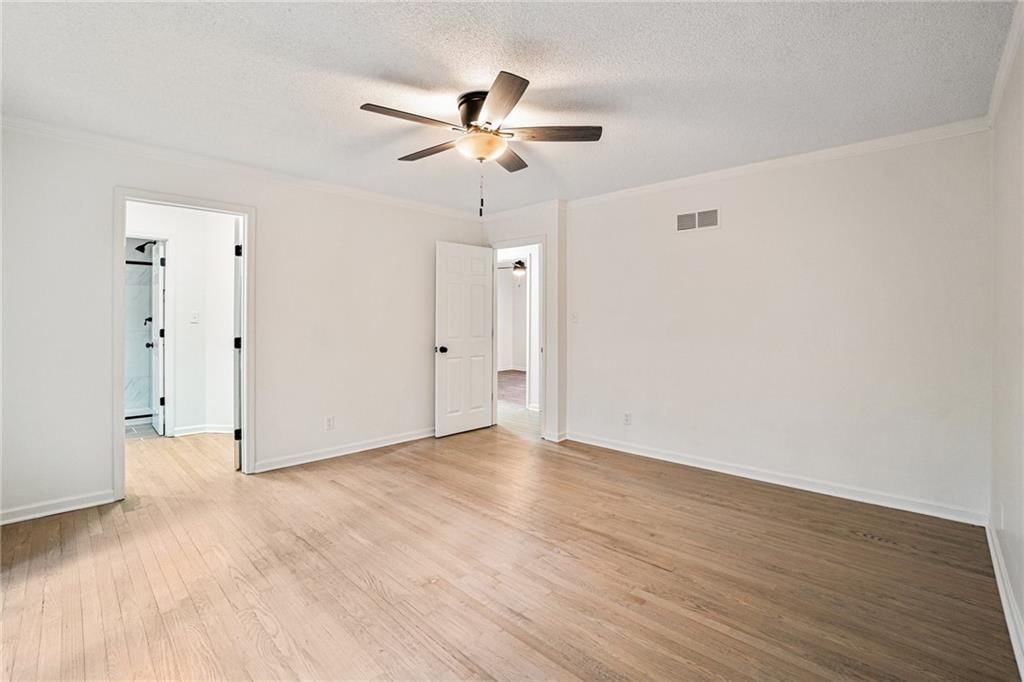 12904 Overhill Avenue — photo 17