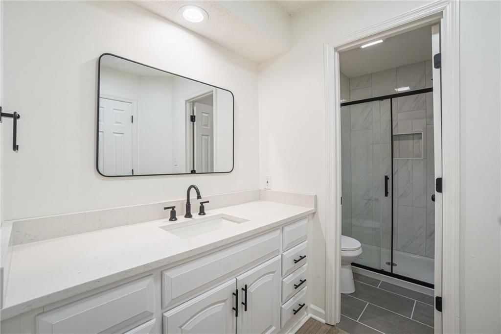 12904 Overhill Avenue — photo 19