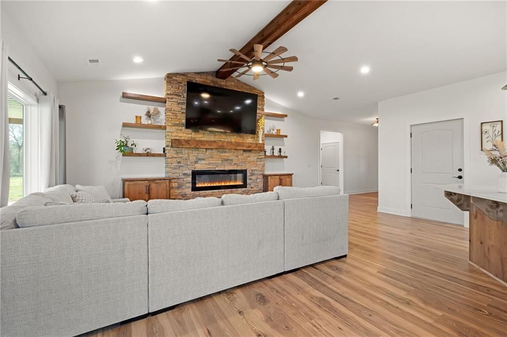 6404 Gracie Lane — photo 11