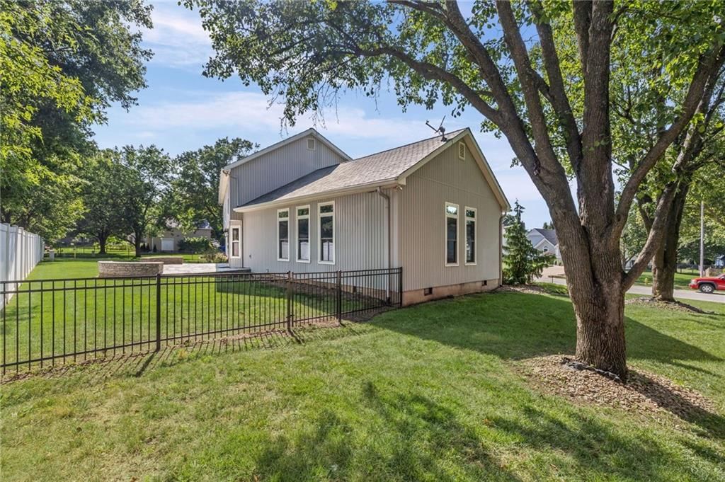 1501 E Sleepy Hollow Drive — photo 54