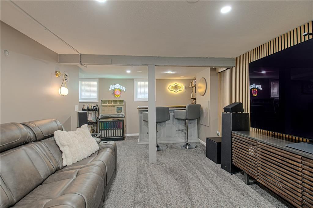 910 W Waldo Avenue — photo 36