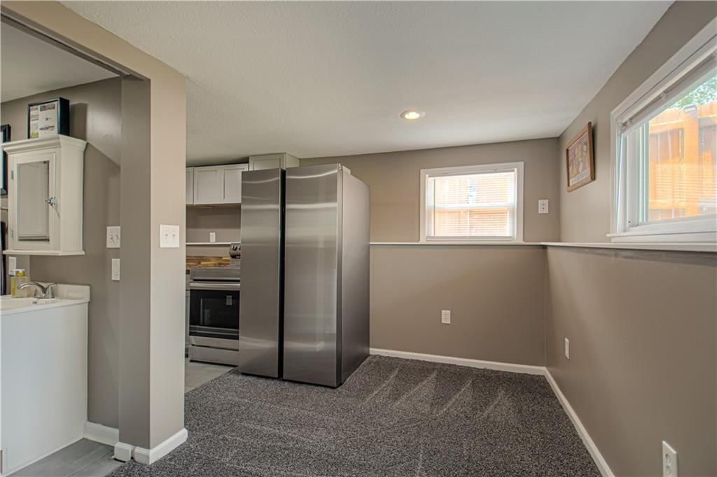 910 W Waldo Avenue — photo 38