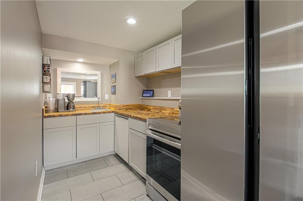 910 W Waldo Avenue — photo 40