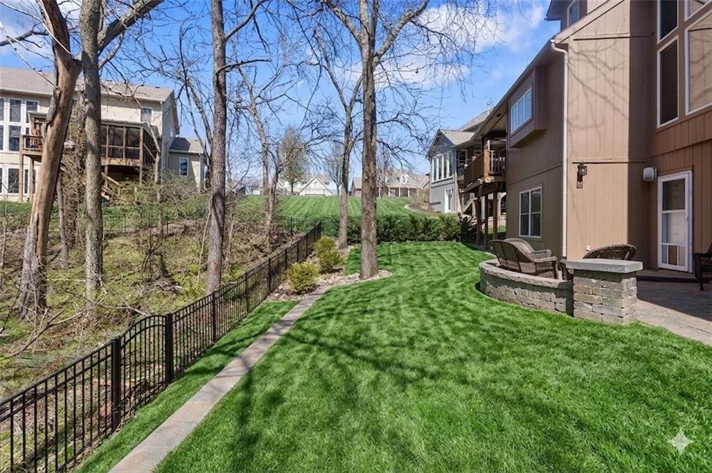 6180 N Nevada Avenue — photo 36