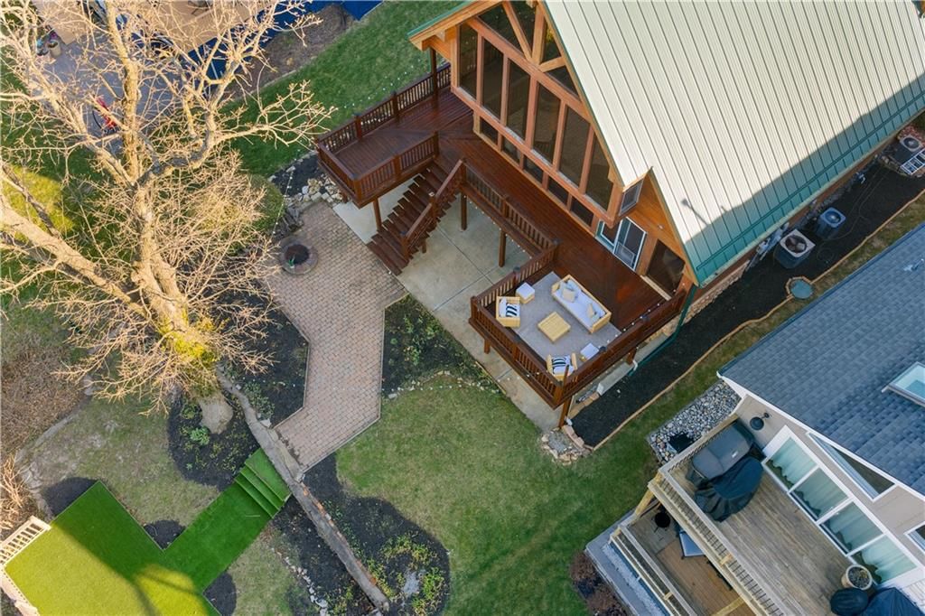 27 Beach Drive — photo 5