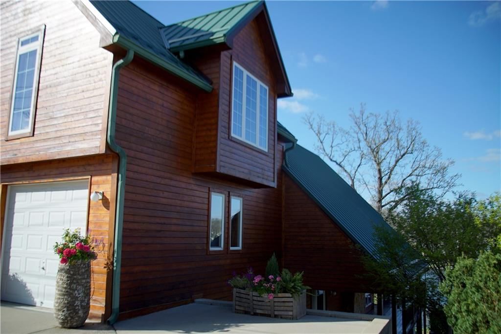 27 Beach Drive — photo 15