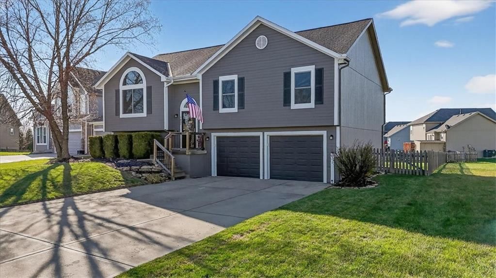 7805 NE 109th Circle, Kansas City, MO