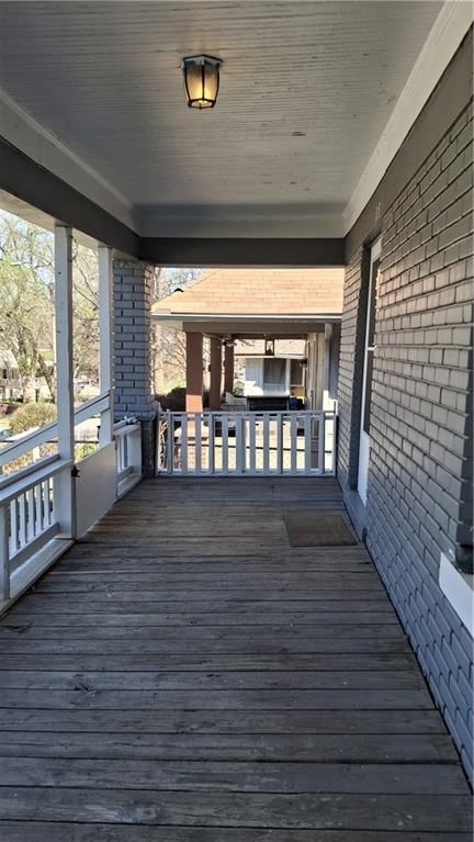 115 White Avenue — photo 4