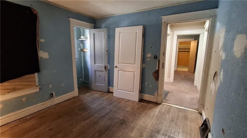 115 White Avenue — photo 18