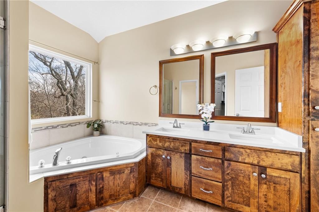 545 SW Minter Road — photo 27