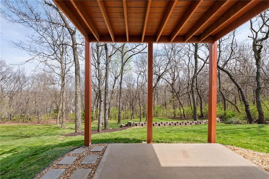 545 SW Minter Road — photo 39
