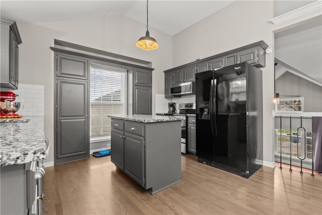 1408 NE Applewood Court — photo 10
