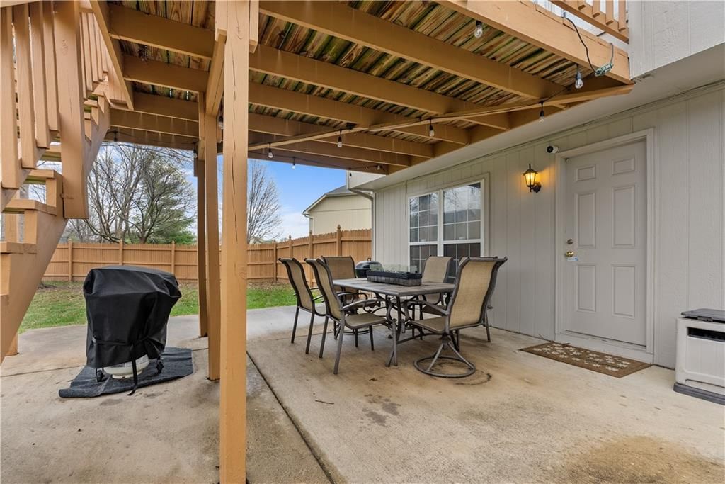 1408 NE Applewood Court — photo 35