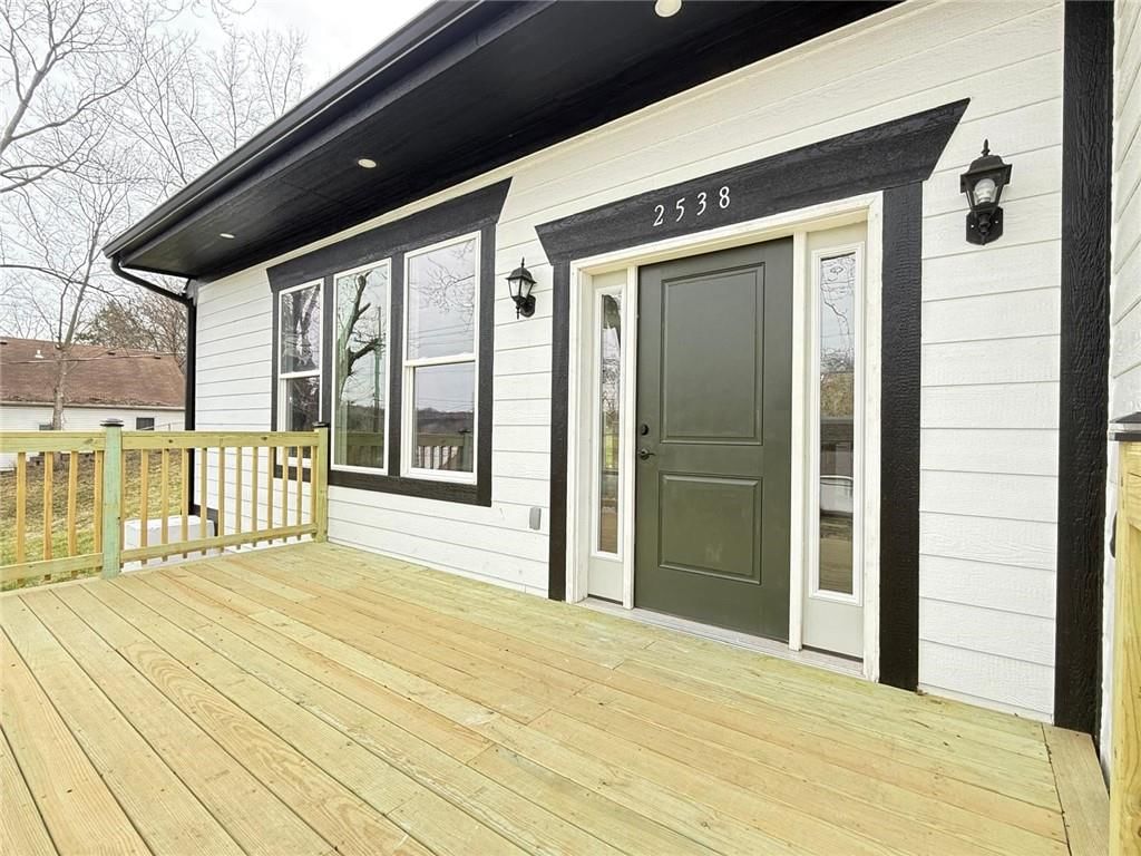 2538 Roe Lane — photo 4