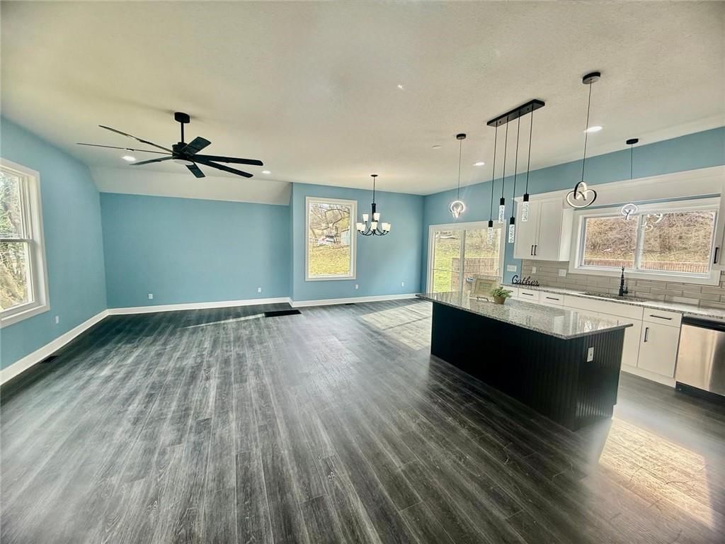 2538 Roe Lane — photo 10