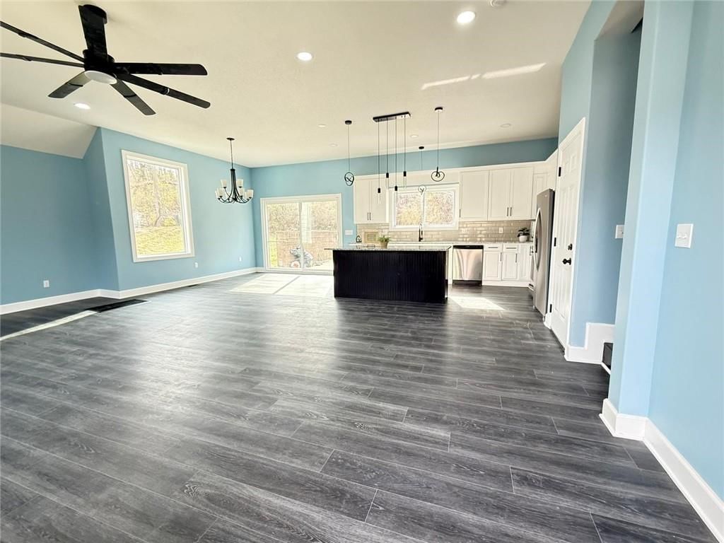 2538 Roe Lane — photo 13