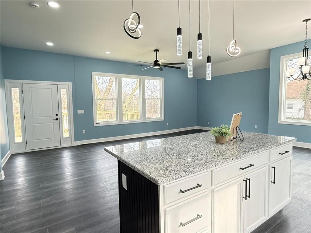2538 Roe Lane — photo 14