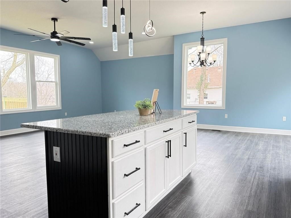 2538 Roe Lane — photo 18