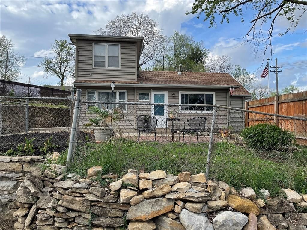 1834 S 16th Street — photo 8