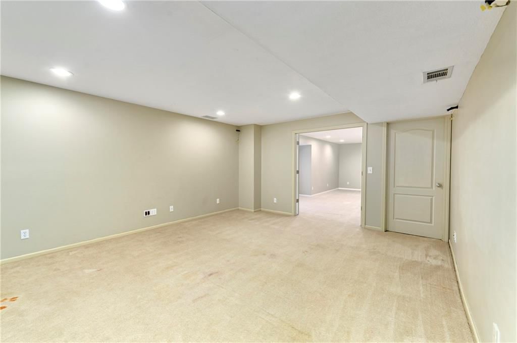 2514 S 24th Street — photo 38